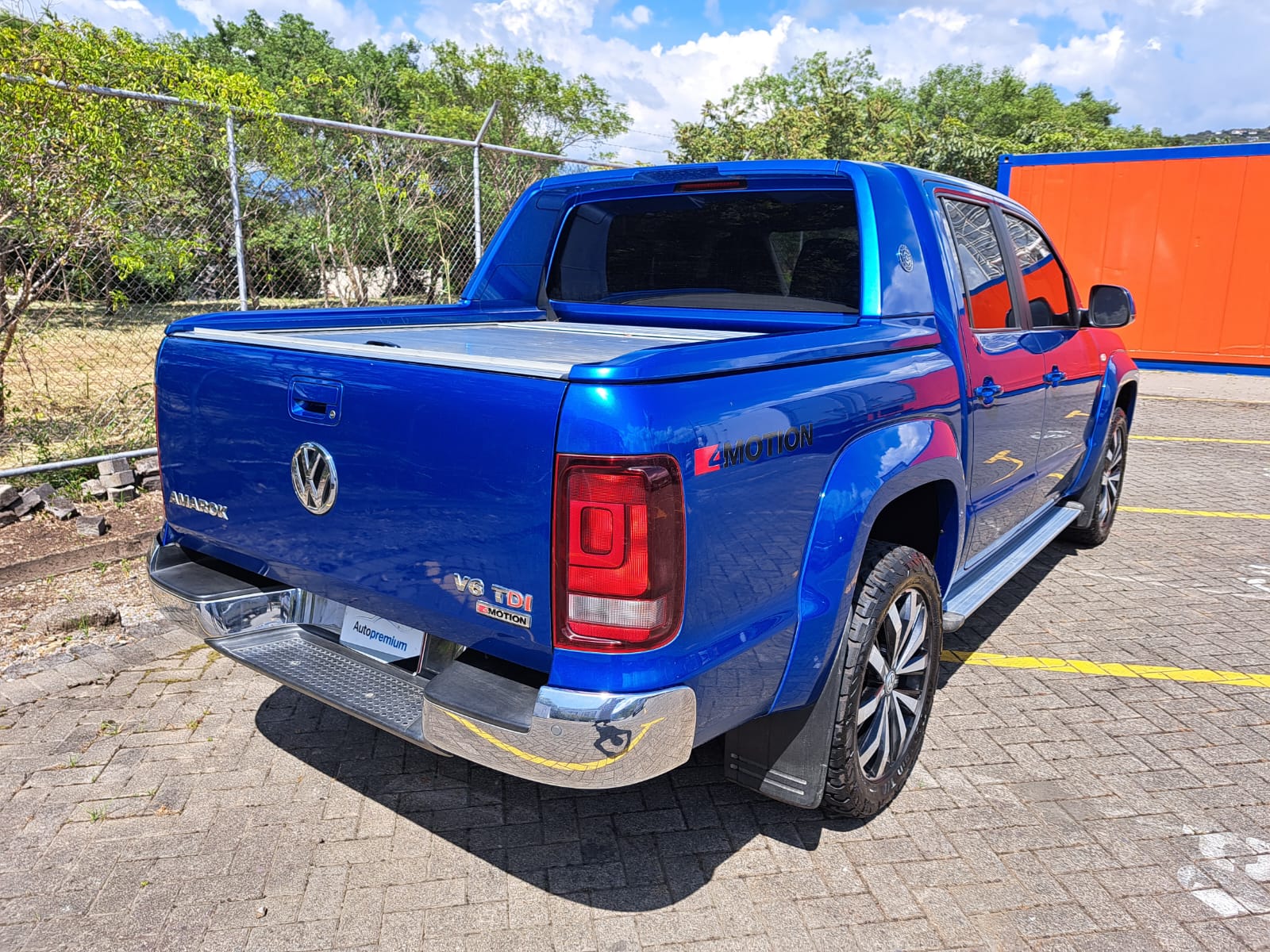 WOLKSWAGEN AMAROK