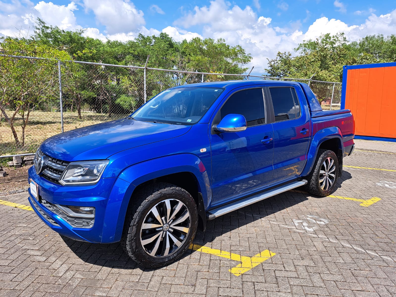 WOLKSWAGEN AMAROK