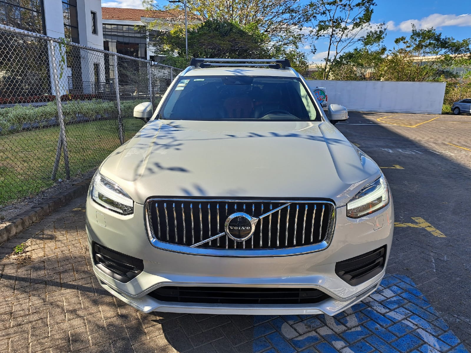 VOLVO XC90 D5 MOMENTUM