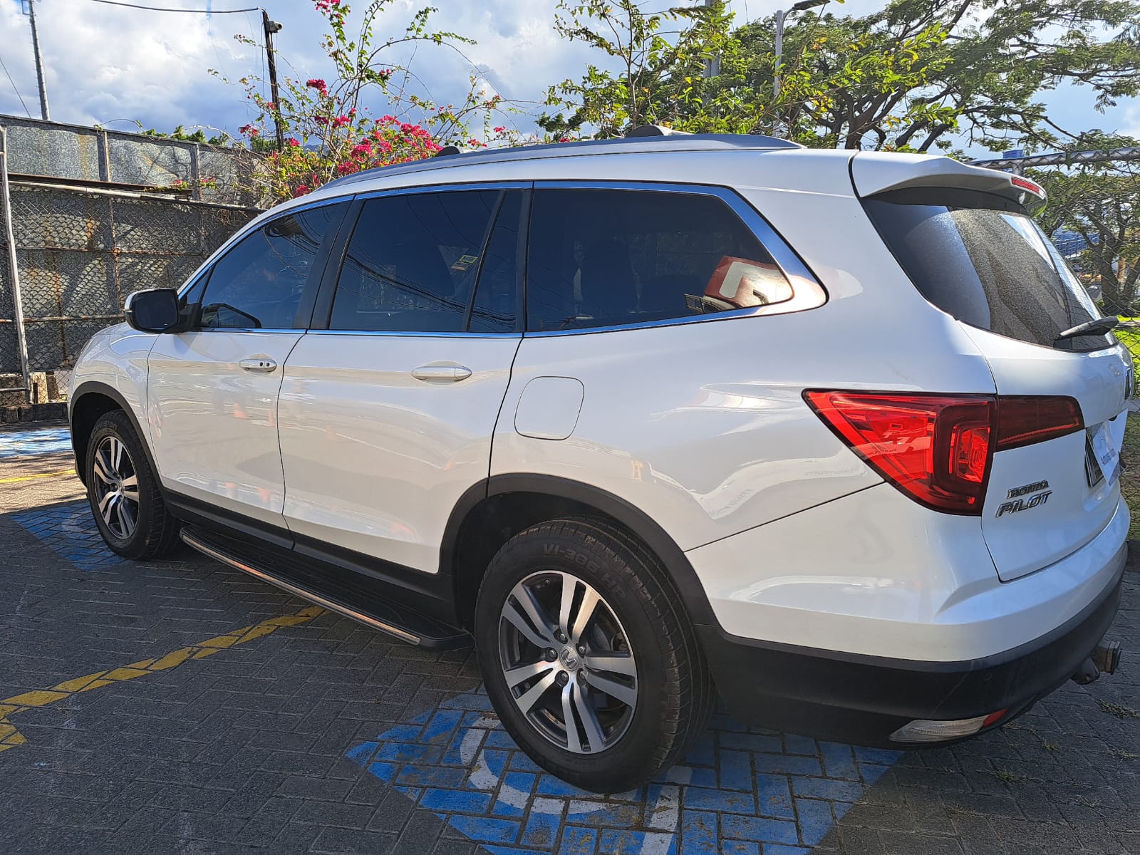 HONDA PILOT EXLN