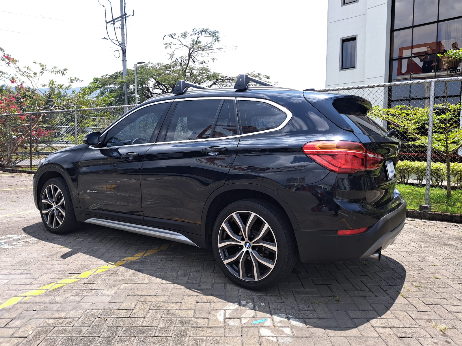 BMW X1 X-LINE