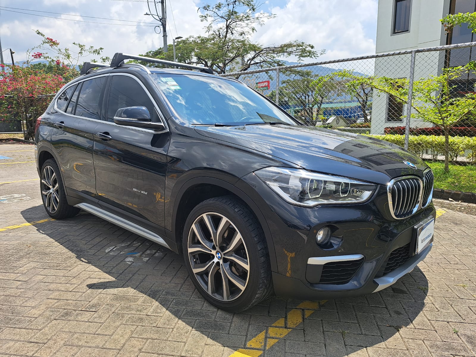 BMW X1 X-LINE