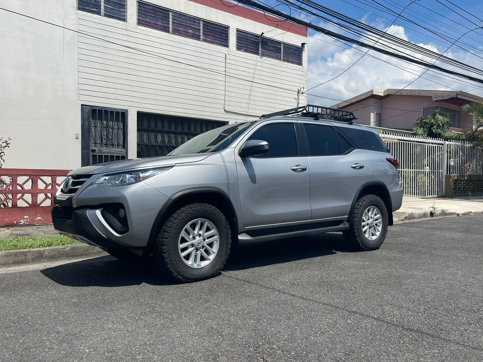TOYOTA FORTUNER