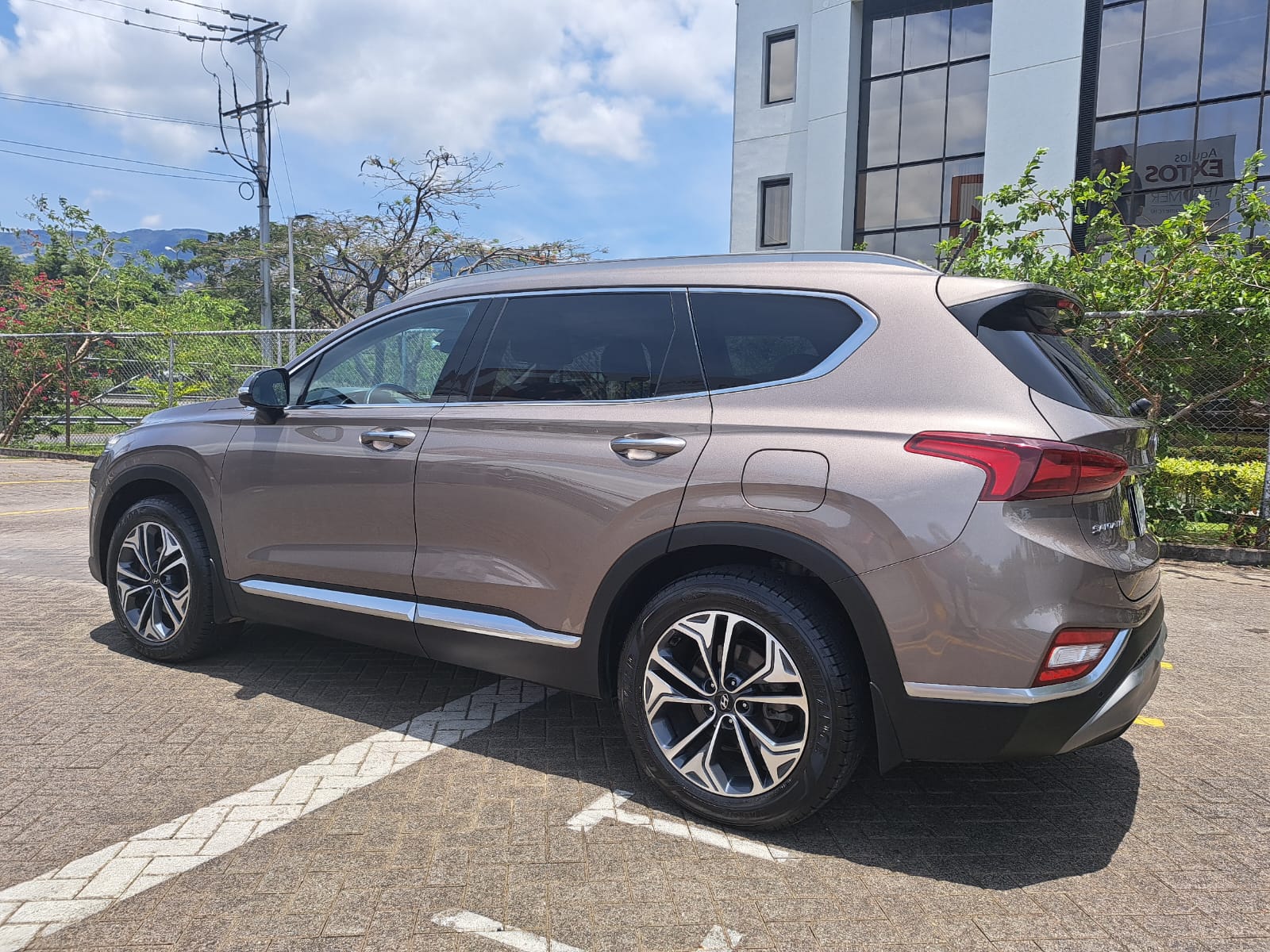 HYUNDAI SANTA FE GLS