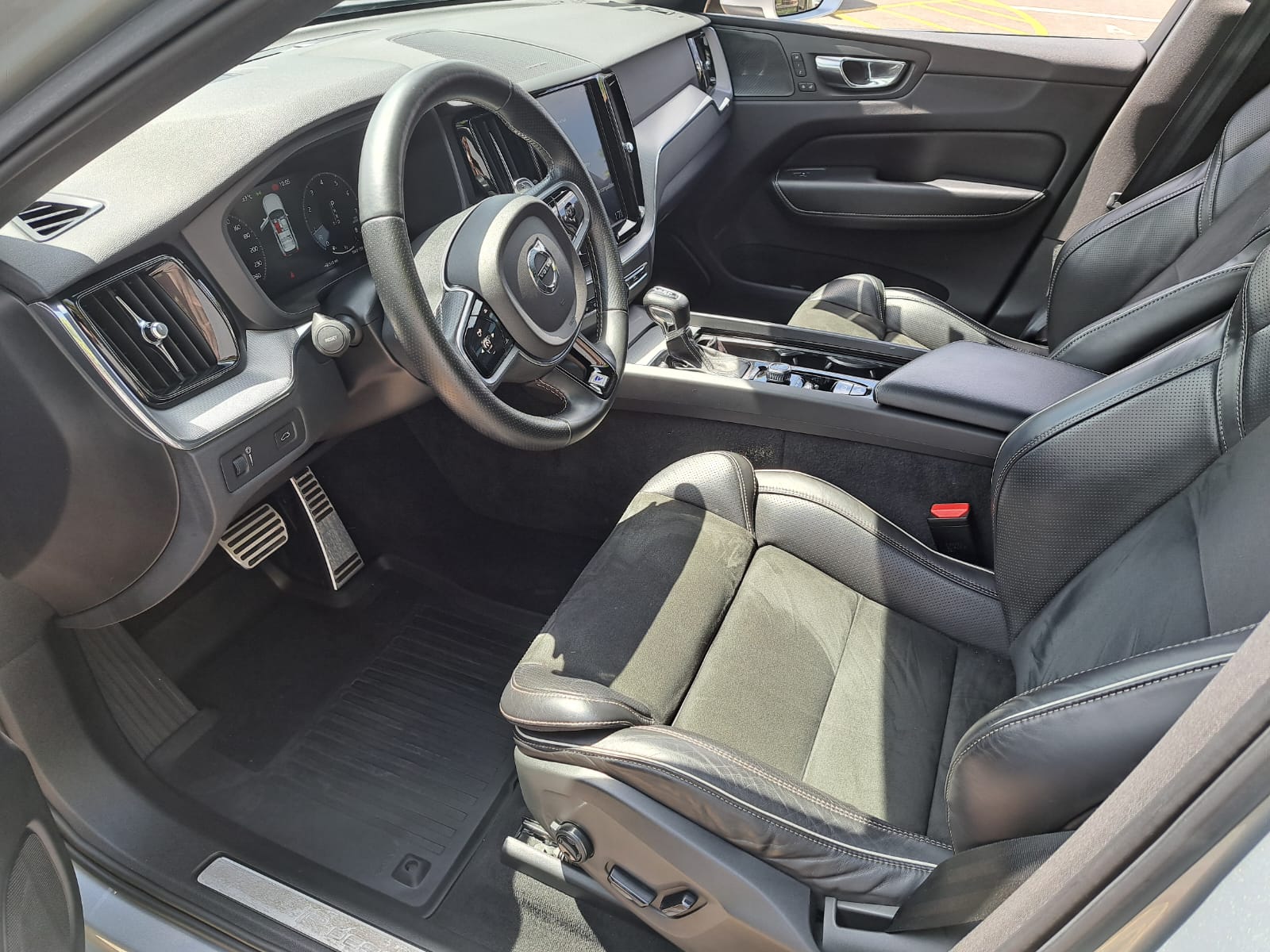VOLVO XC60 T6