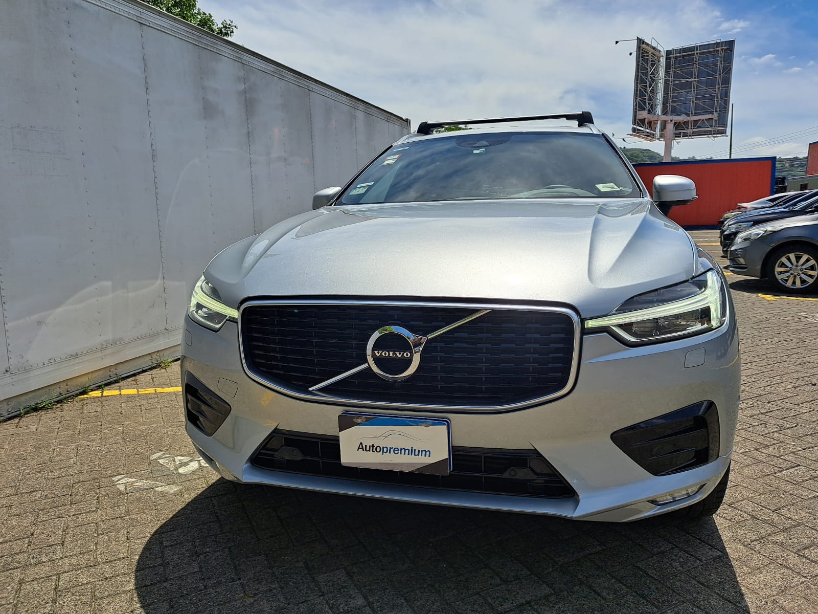 VOLVO XC60 T6