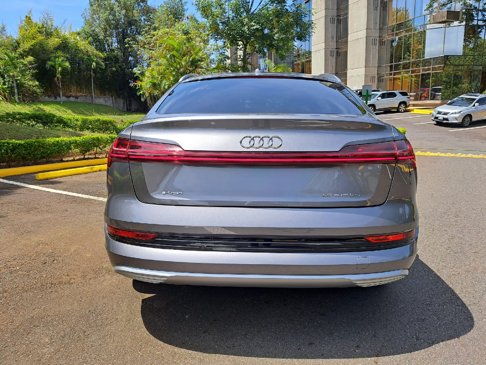 AUDI E-TRON 50 QUATTRO
