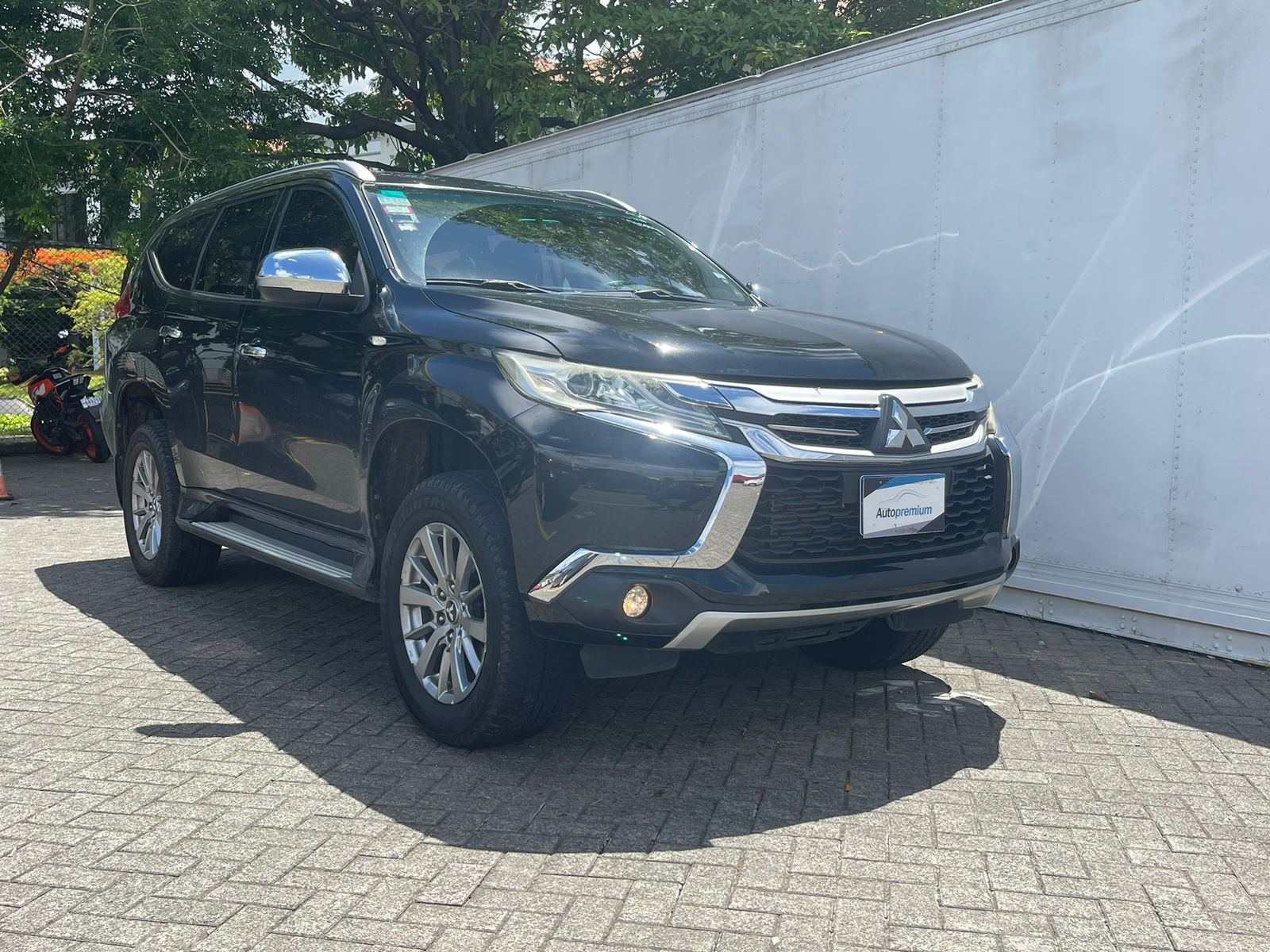 MITSUBISHI MONTERO SPORT