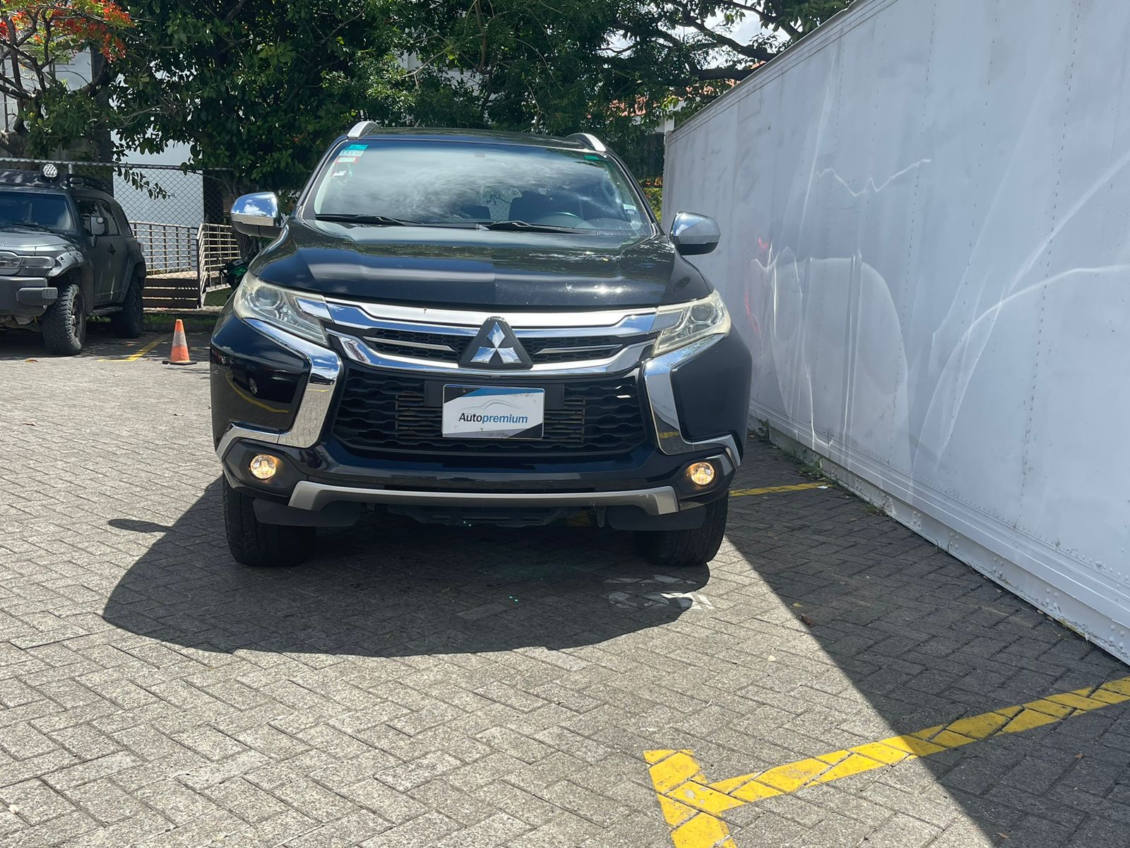 MITSUBISHI MONTERO SPORT