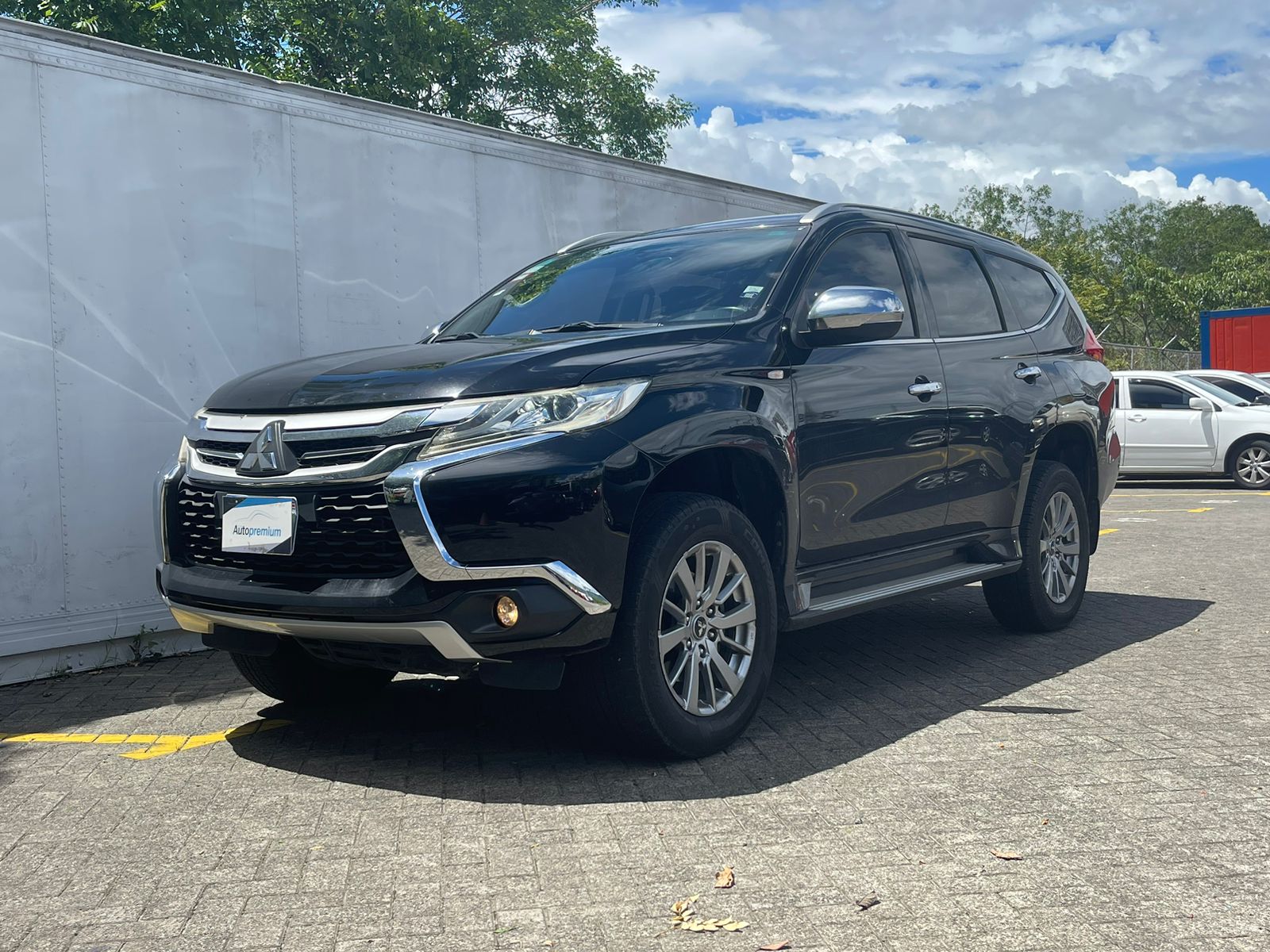 MITSUBISHI MONTERO SPORT