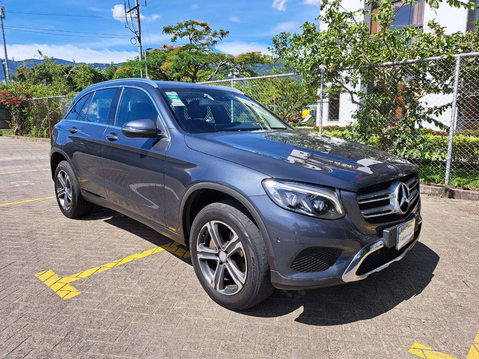 MERCEDES BENZ GLC250