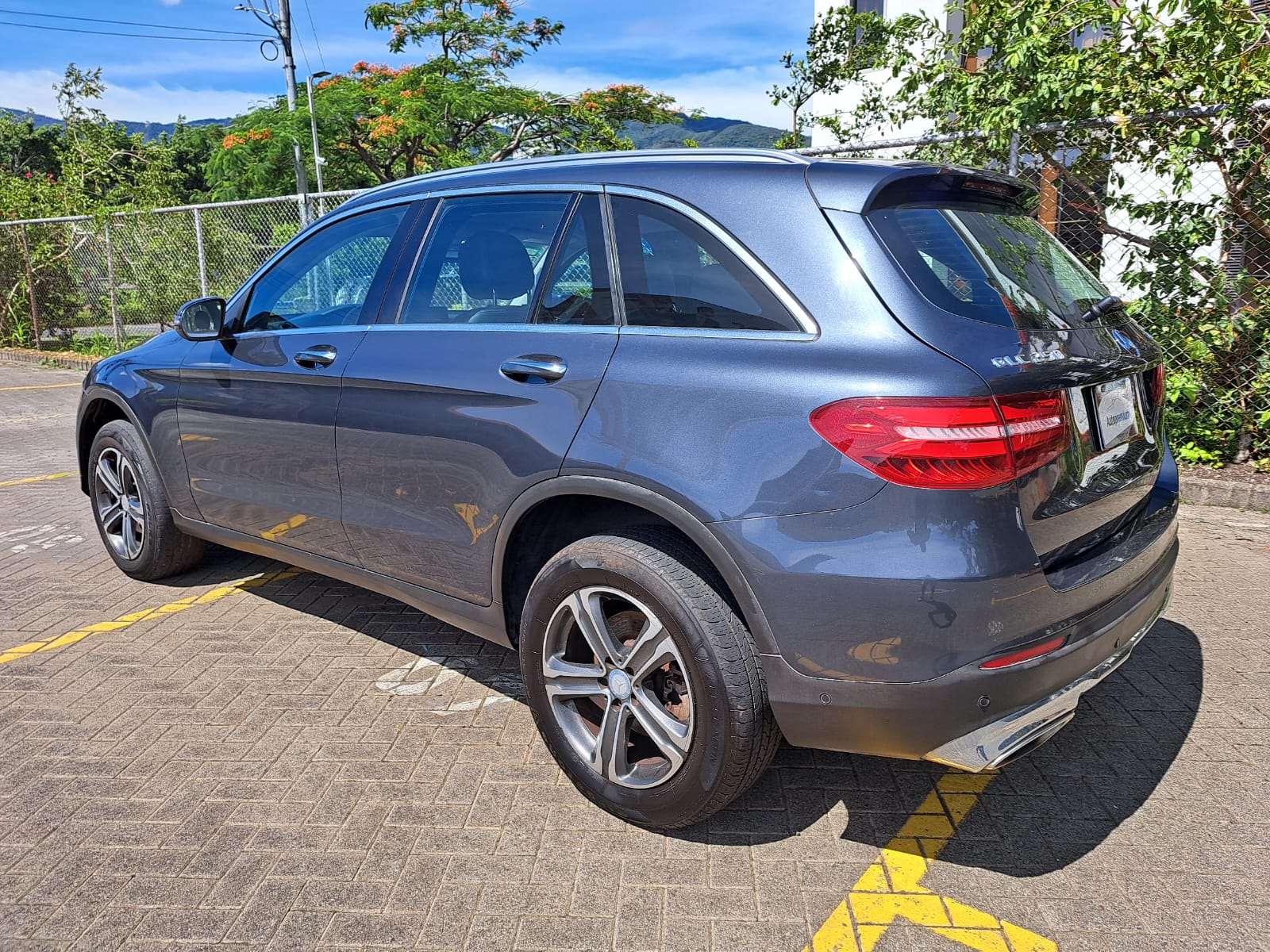 MERCEDES BENZ GLC250
