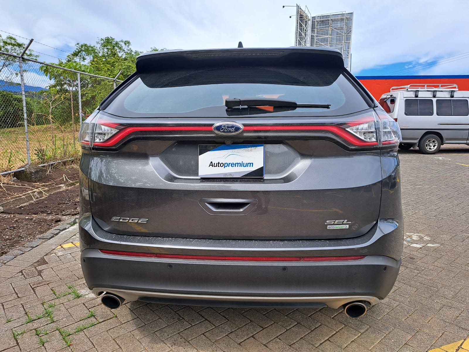 FORD EDGE SEL