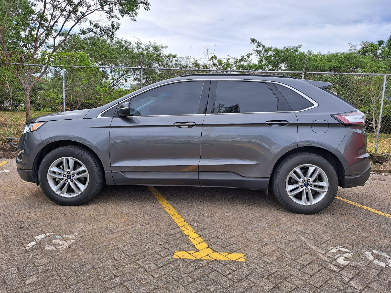 FORD EDGE