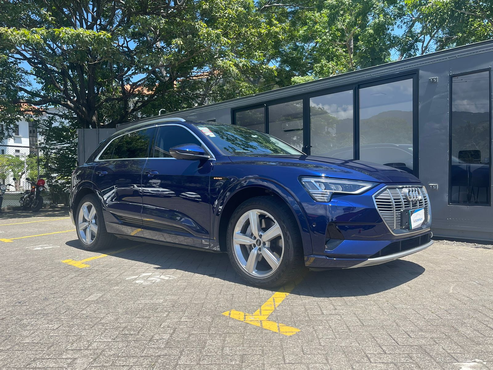 AUDI E-TRON 50 QUATTRO