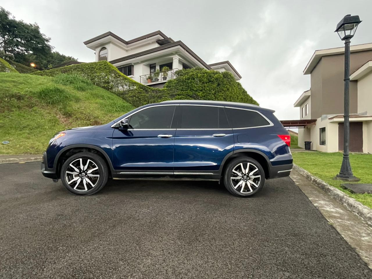 HONDA PILOT ELITE