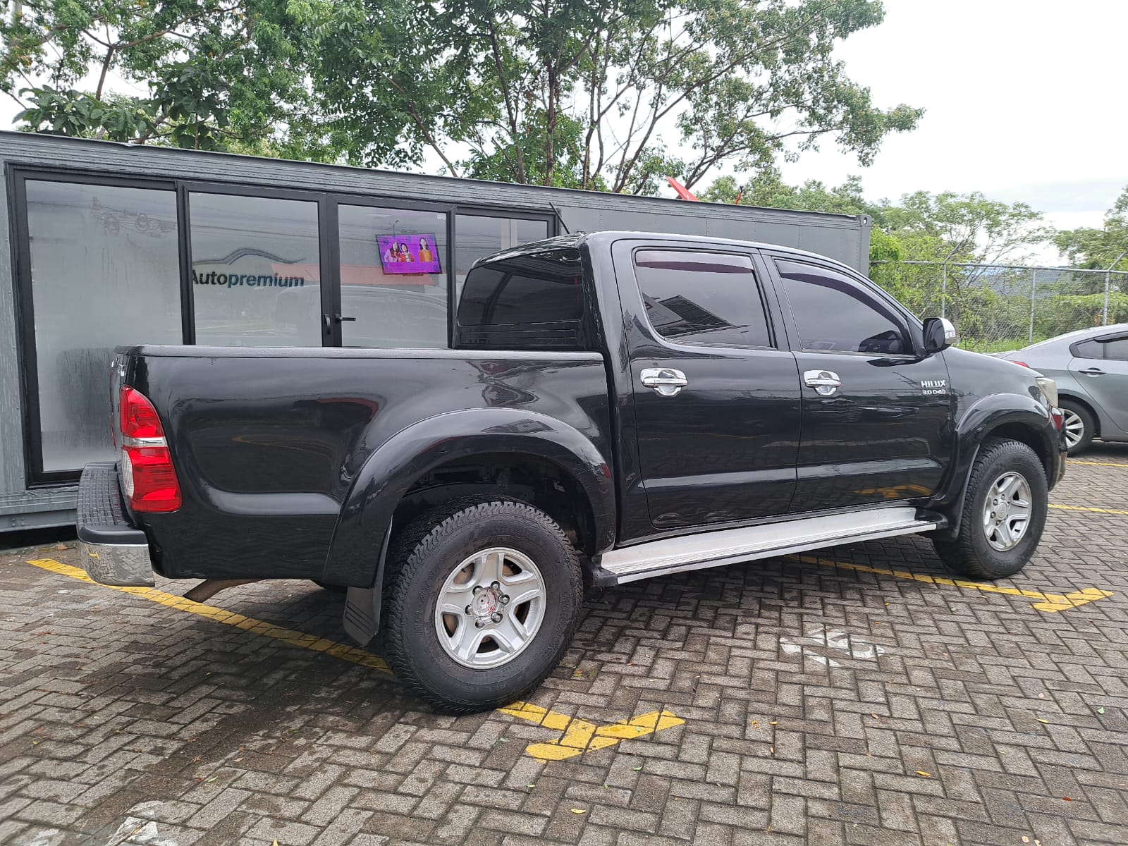 TOYOTA HILUX SRV