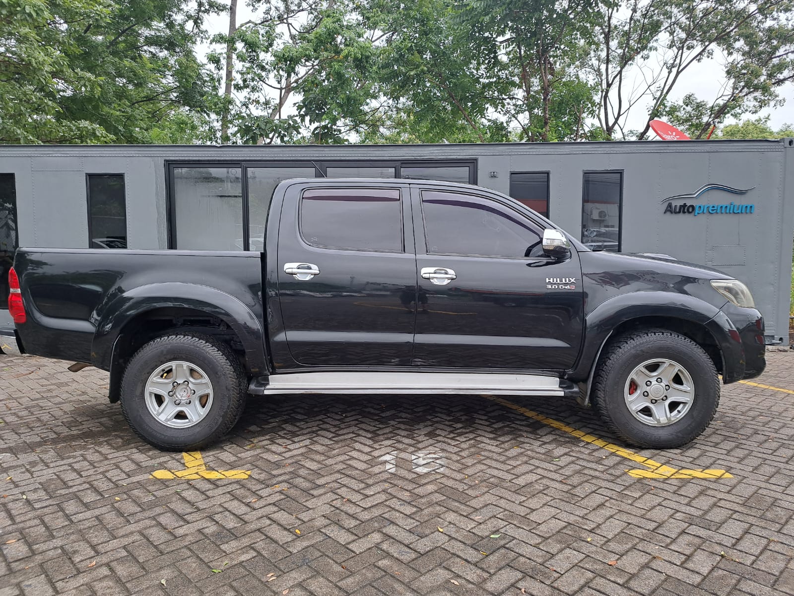 TOYOTA HILUX SRV