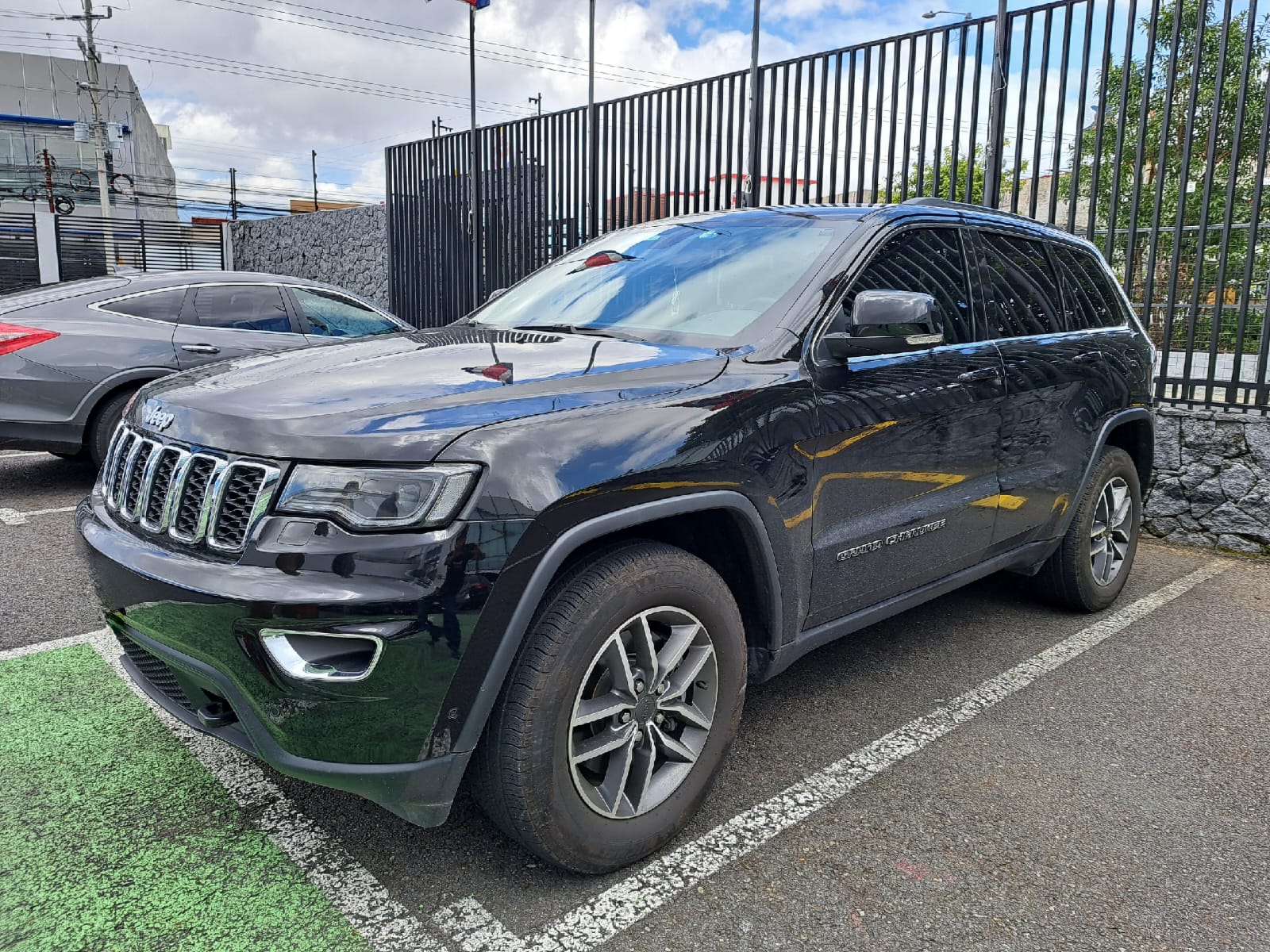 JEEP LAREDO