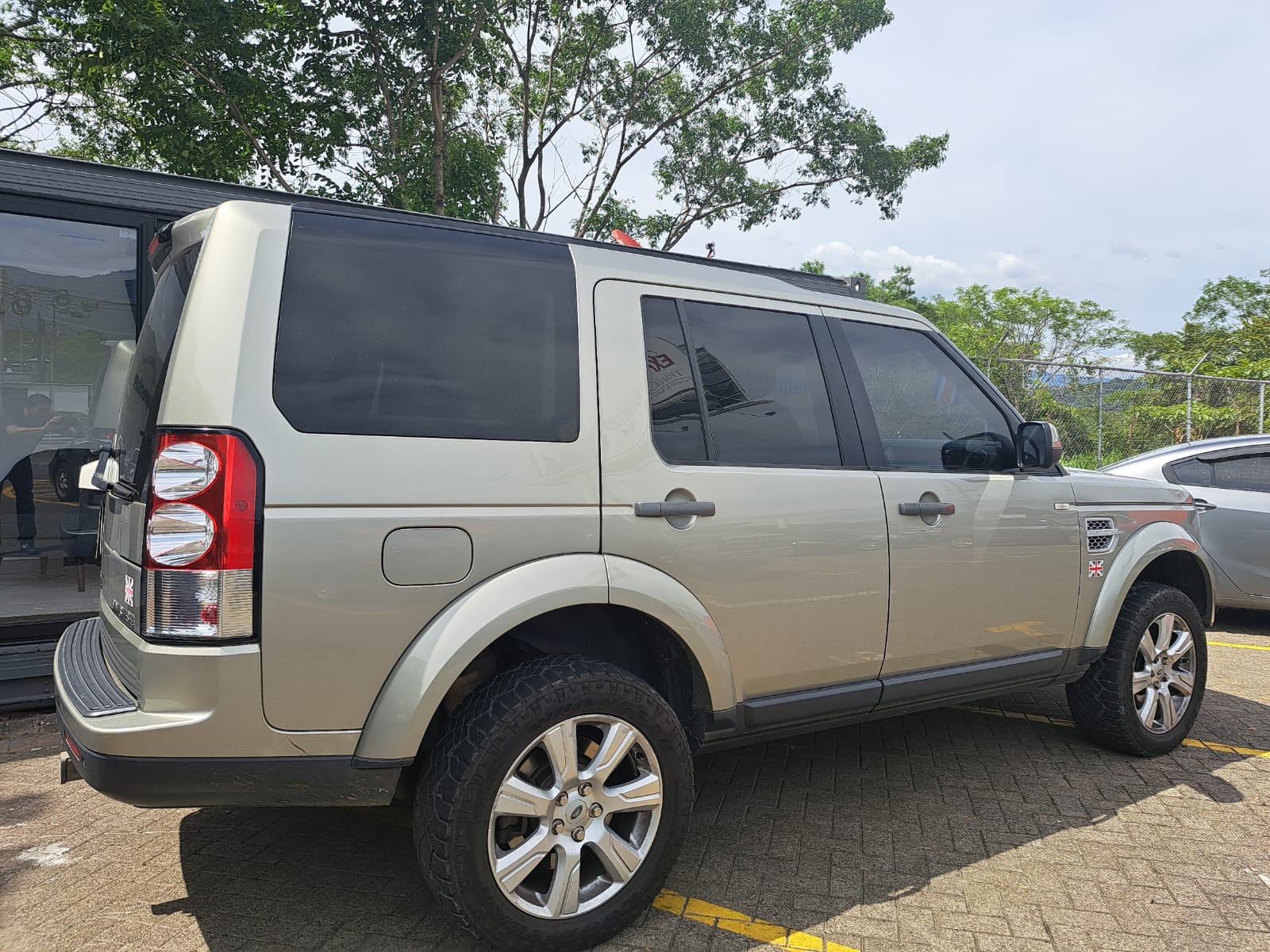 DISCOVERY 4 HSE