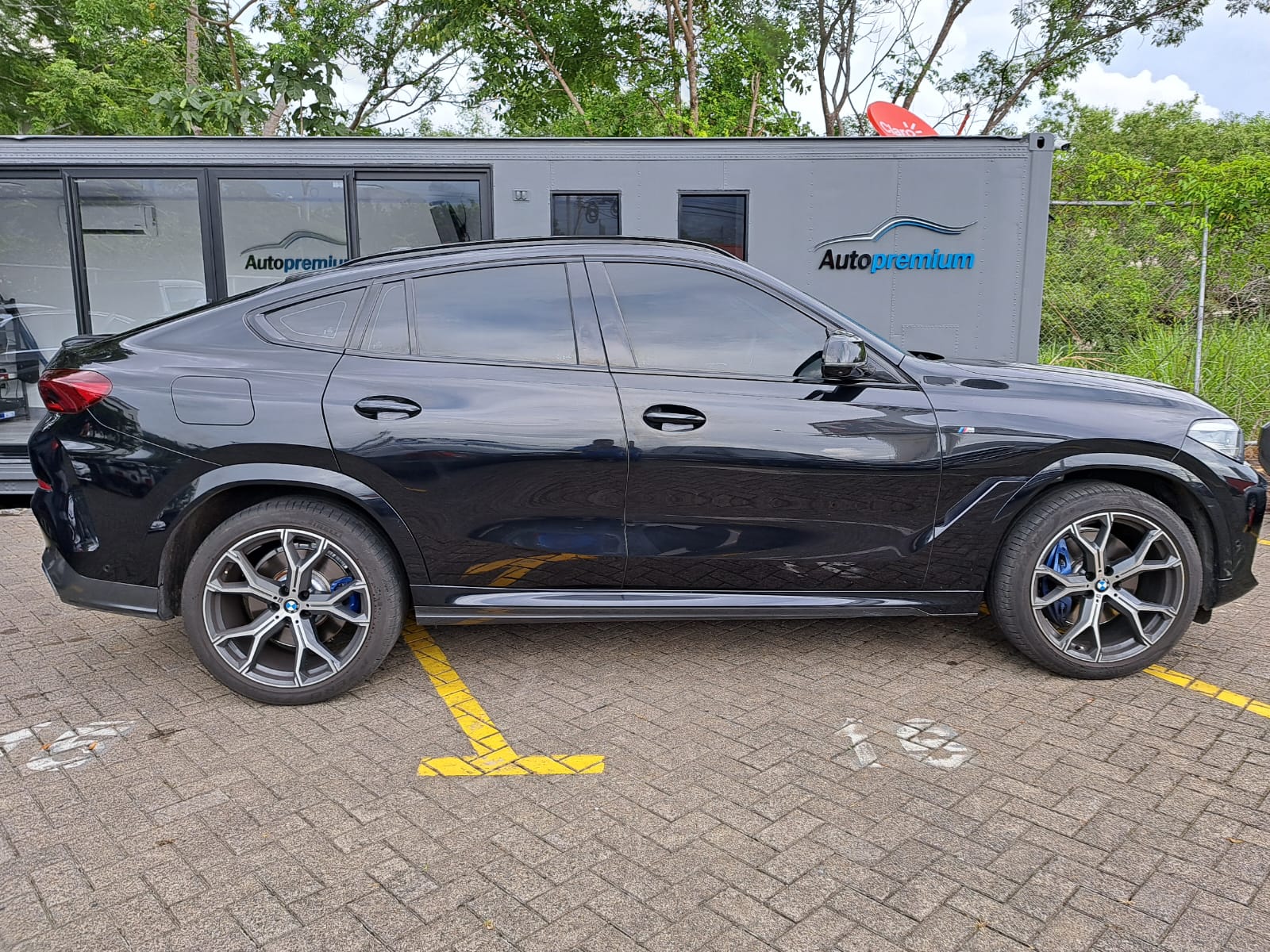 BMW X6 PAQ M