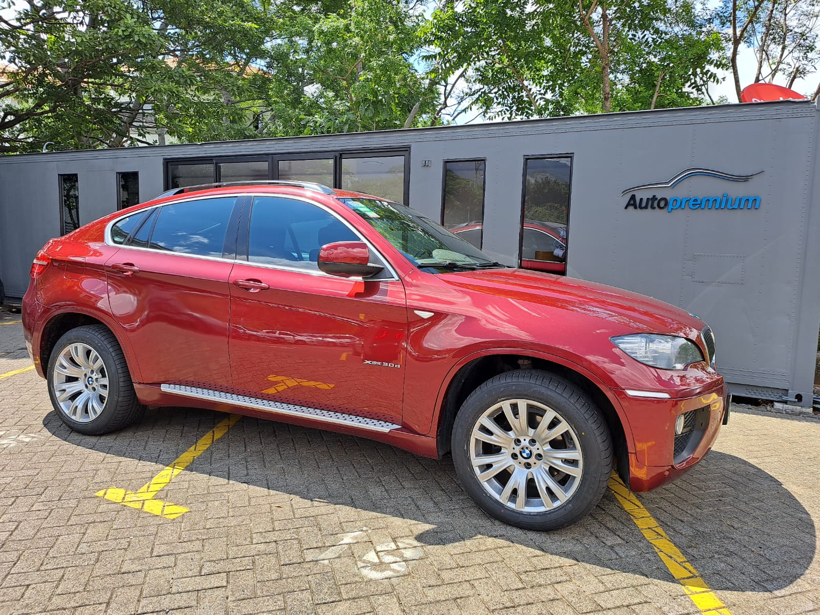 BMW X6