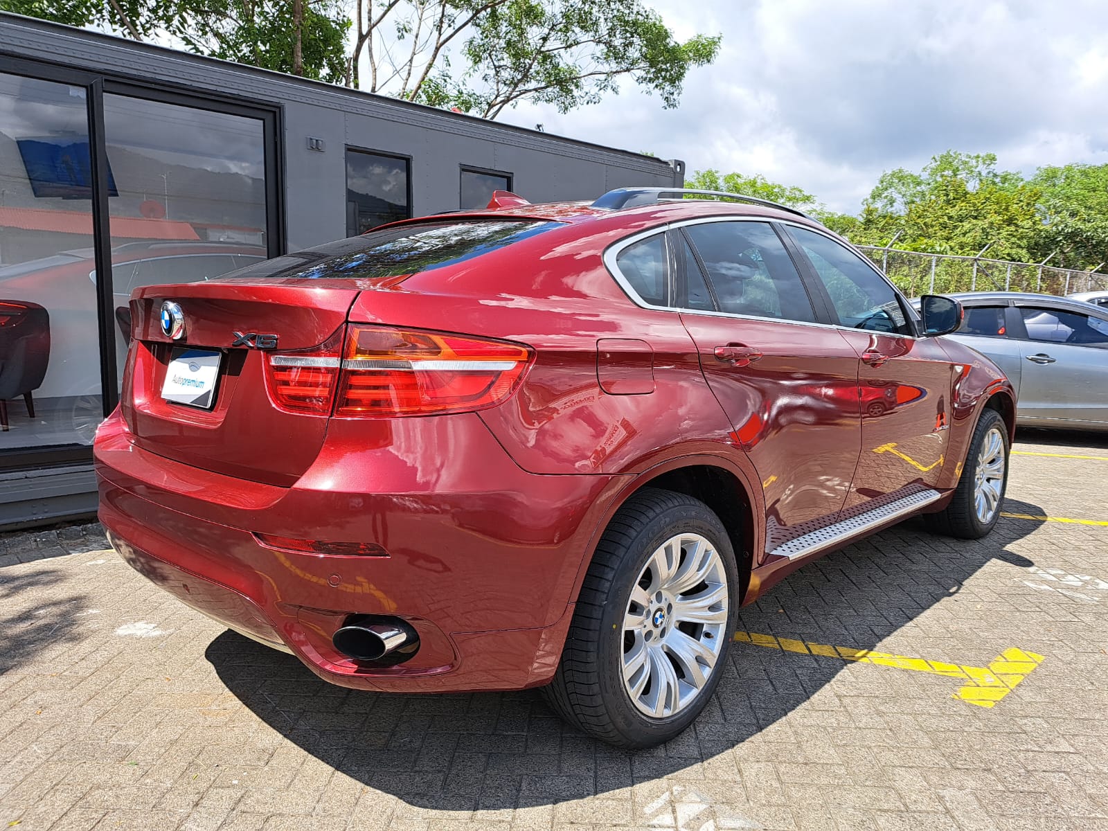 BMW X6