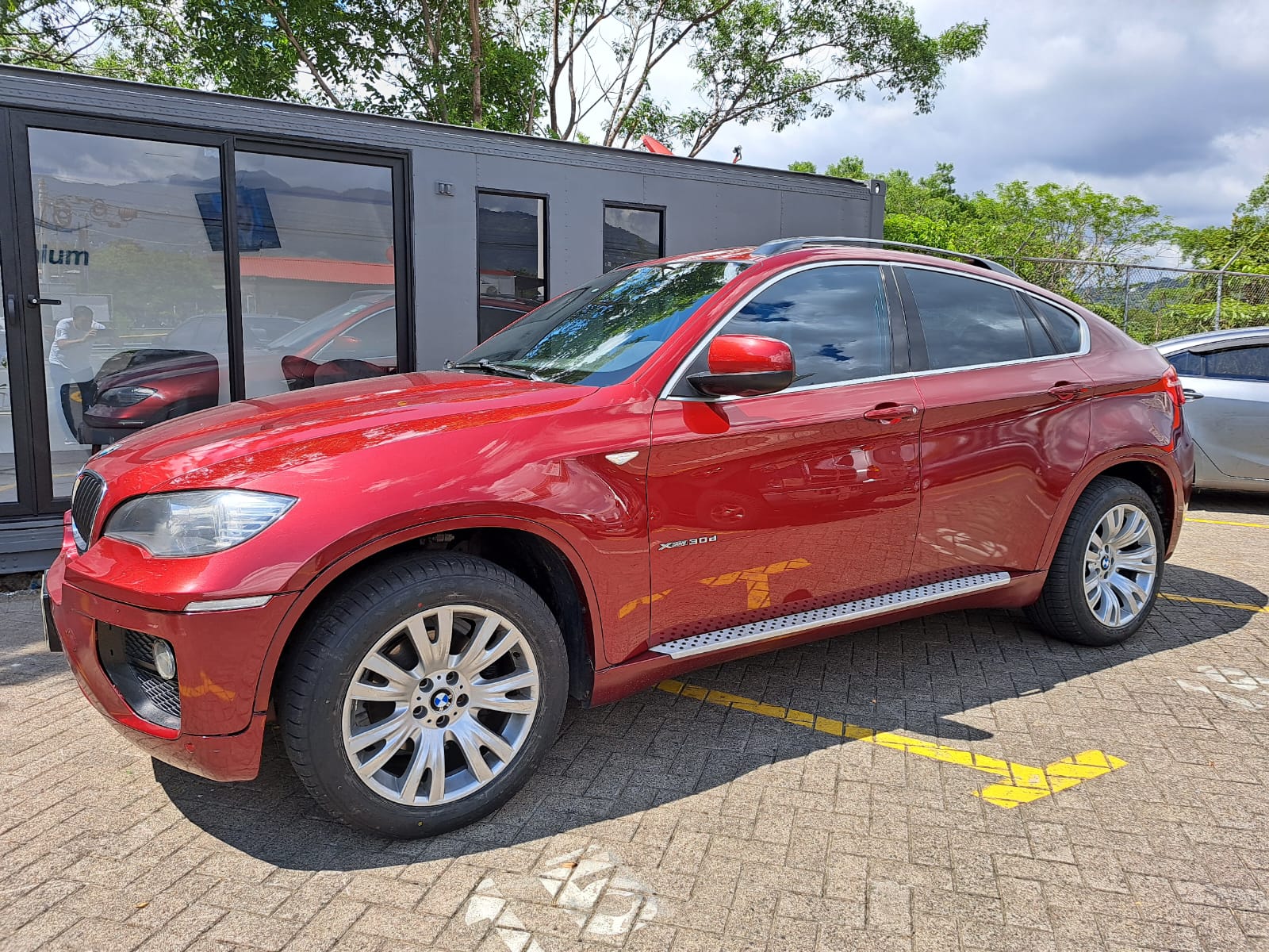 BMW X6