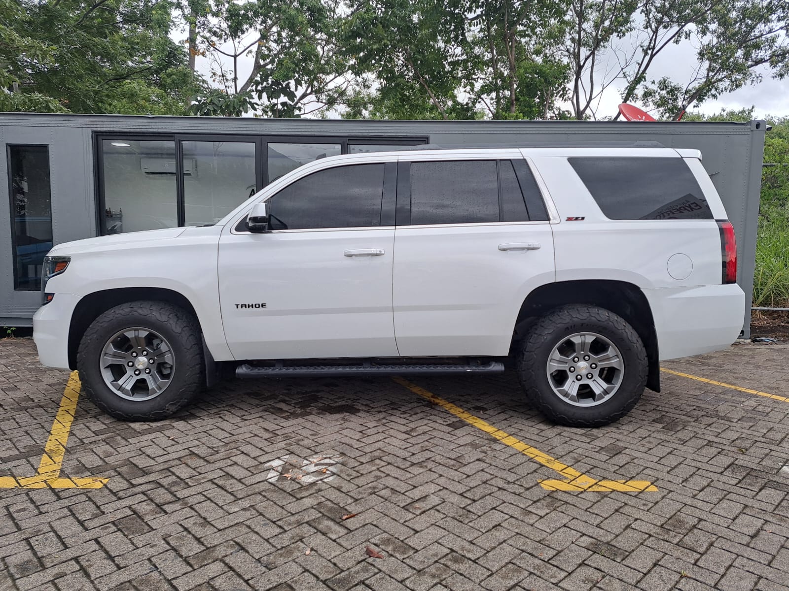 CHEVROLET TAHOE Z71