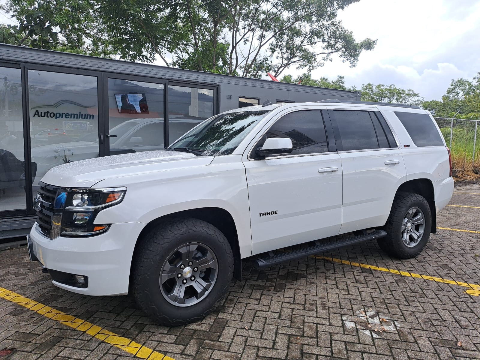 CHEVROLET TAHOE Z71