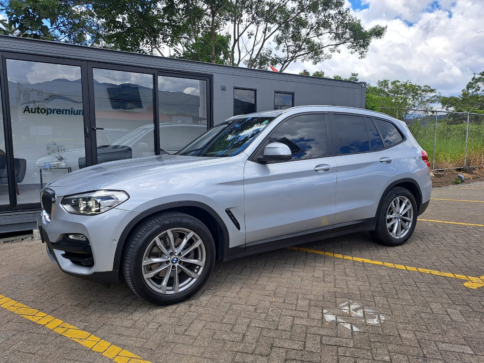 BMW X3 X-DRIVE
