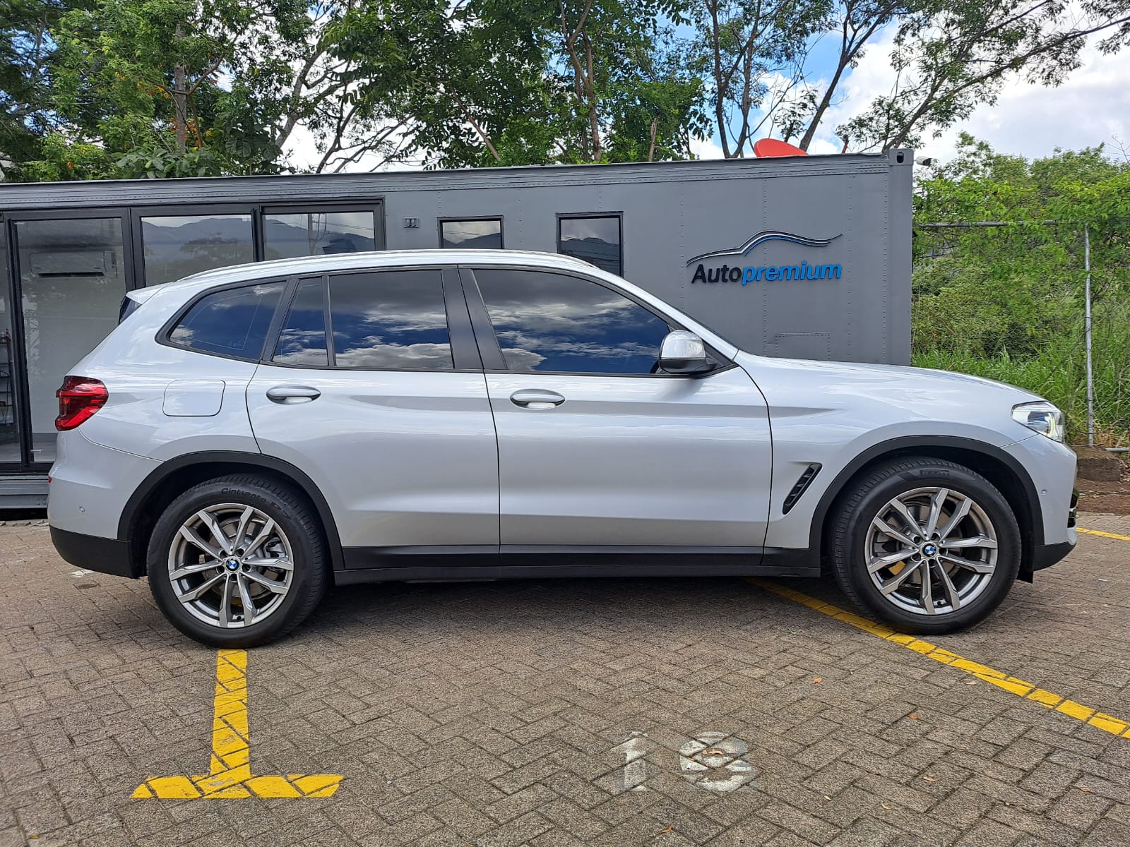 BMW X3 X-DRIVE