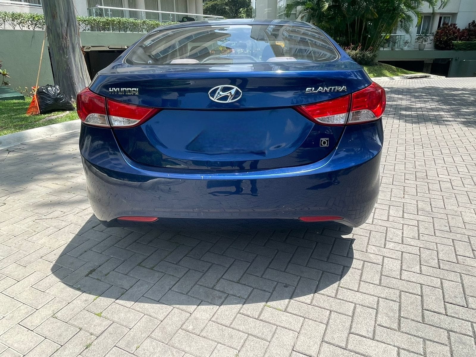 HYUNDAI ELANTRA GL