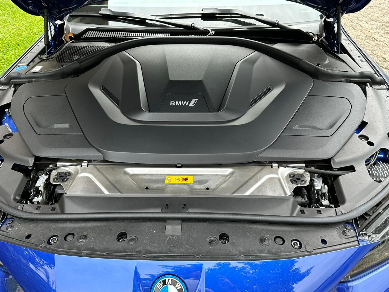 BMW i4 40 PAQ M