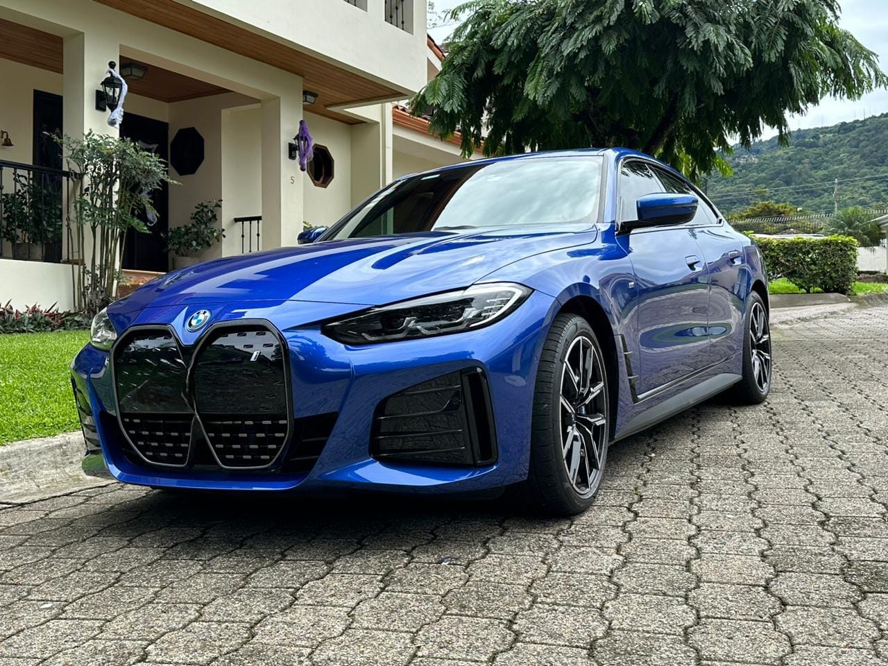 BMW i4 40 PAQ M