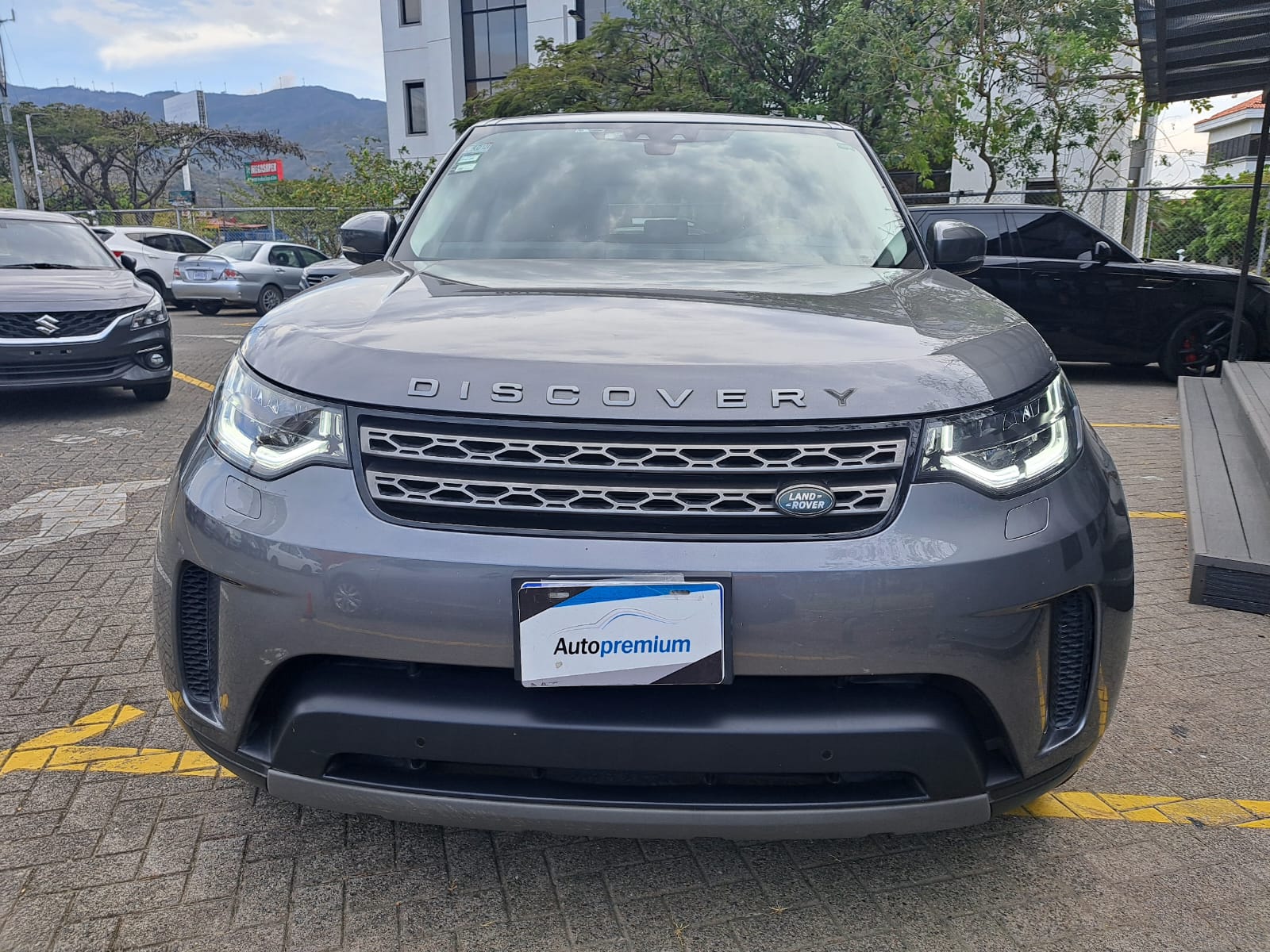LAND ROVER DISCOVERY SE