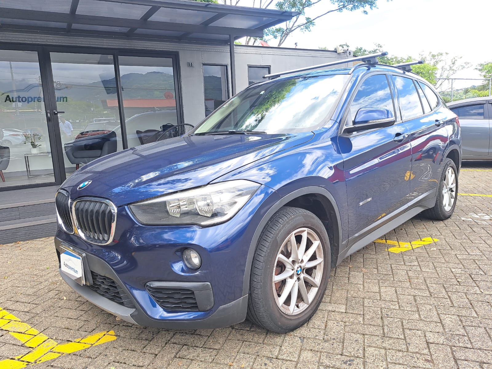 BMW X1