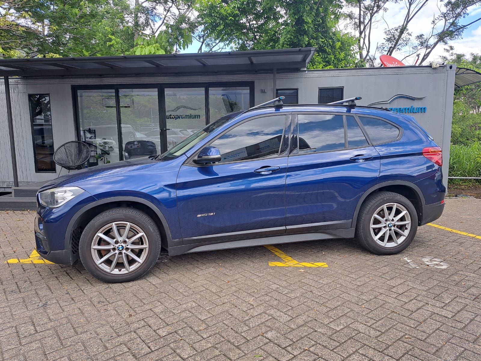 BMW X1