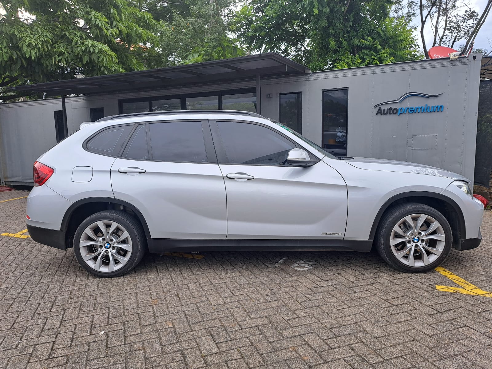 BMW X1
