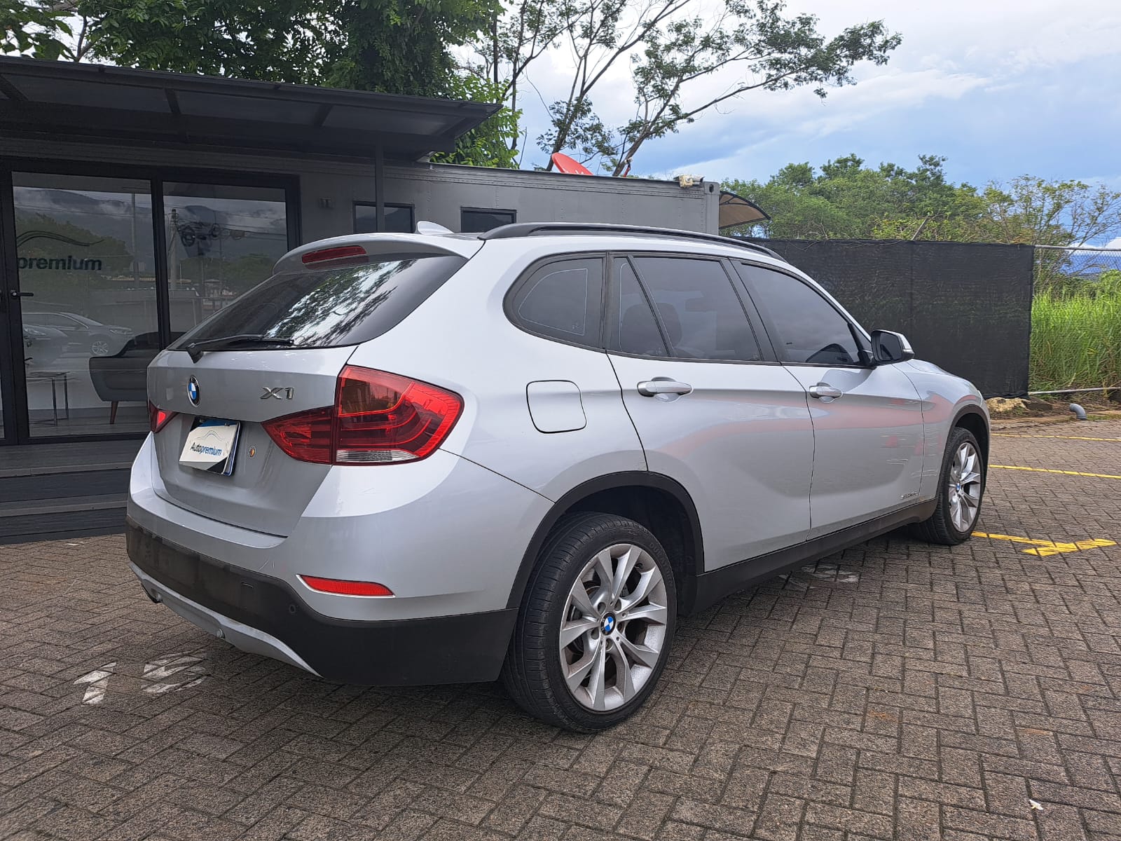 BMW X1