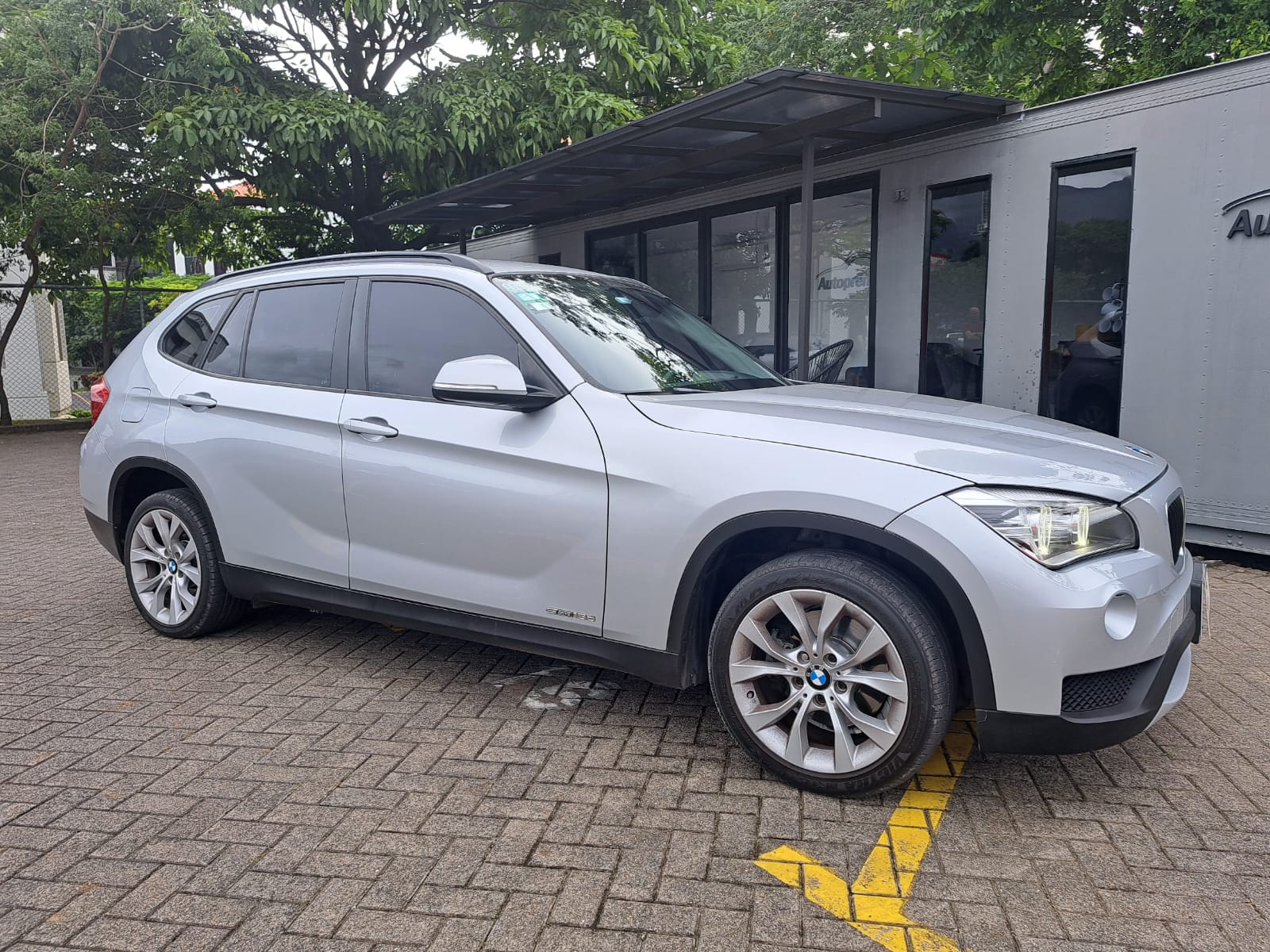 BMW X1