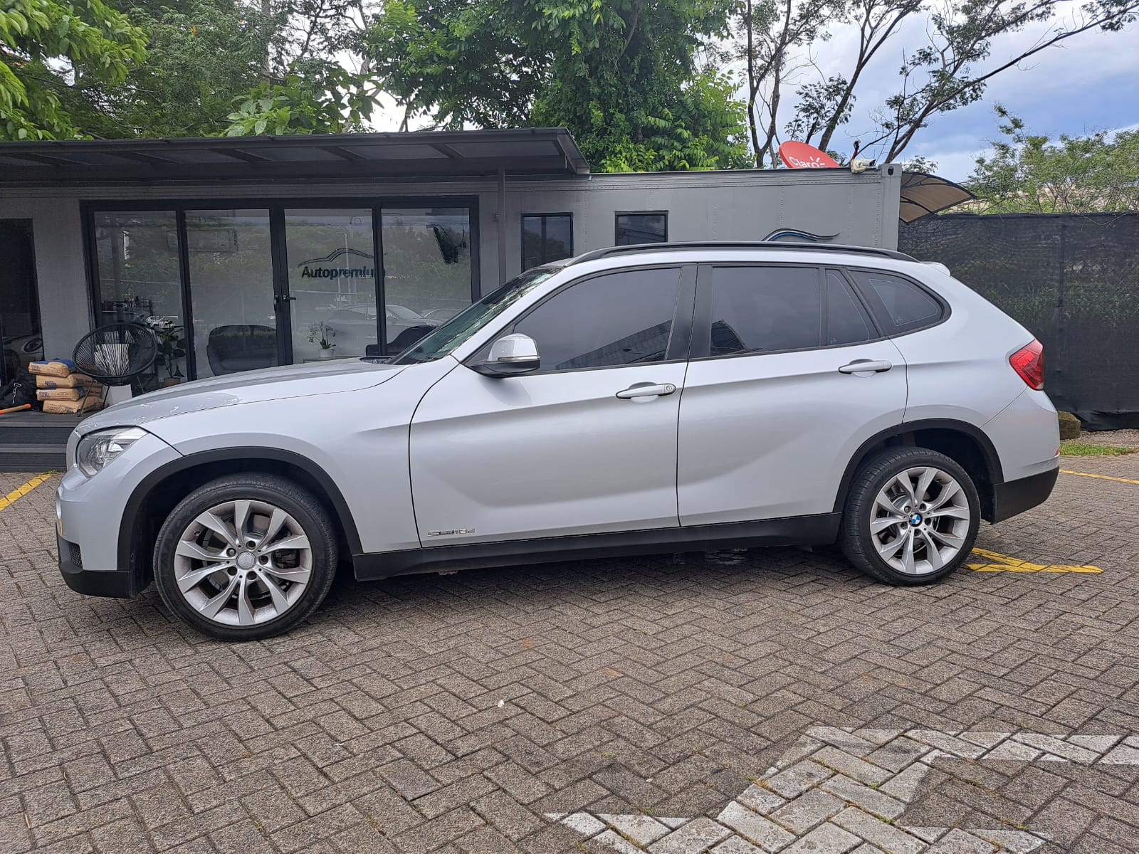BMW X1