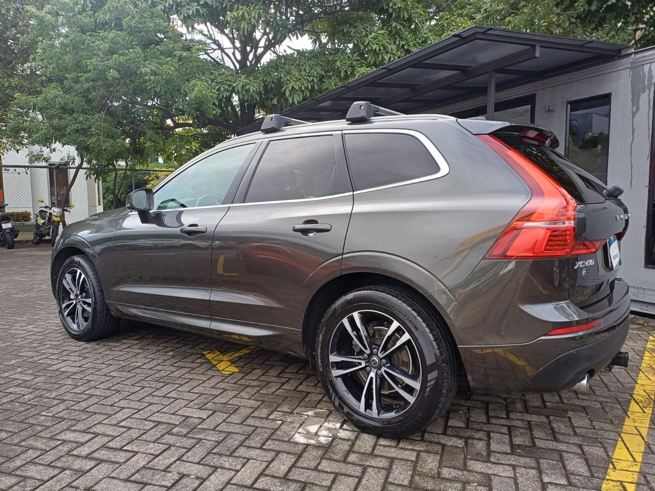 VOLVO XC60 T5