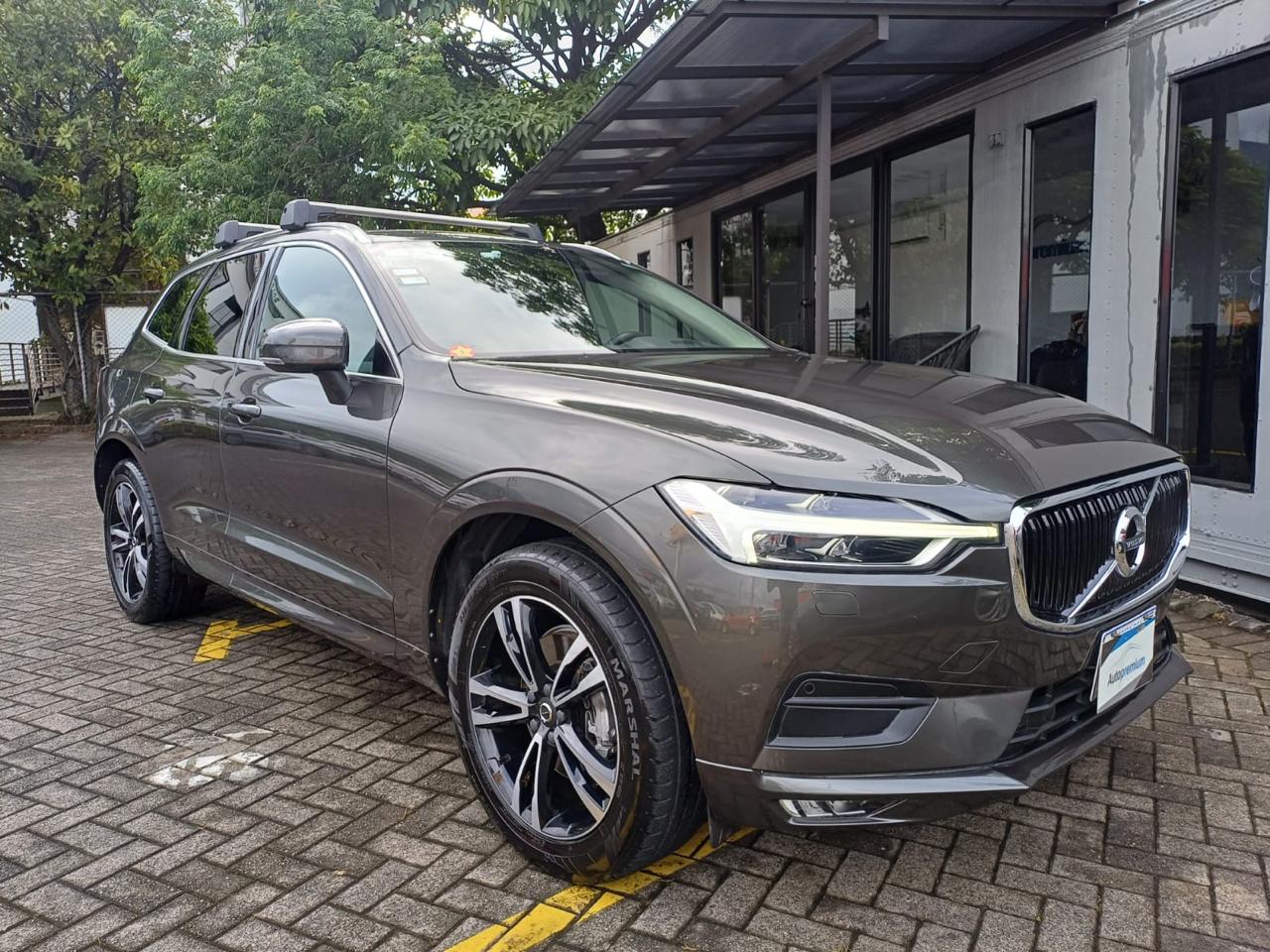 VOLVO XC60 T5