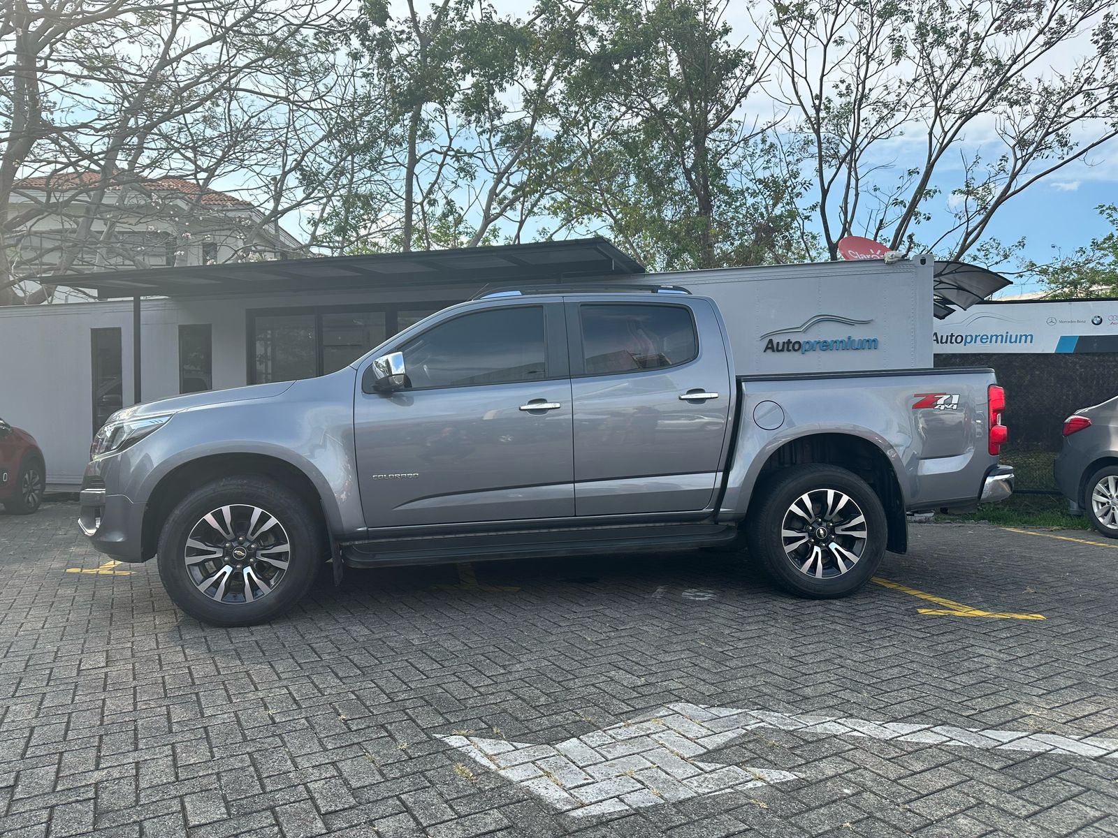 CHEVROLET COLORADO LTZ
