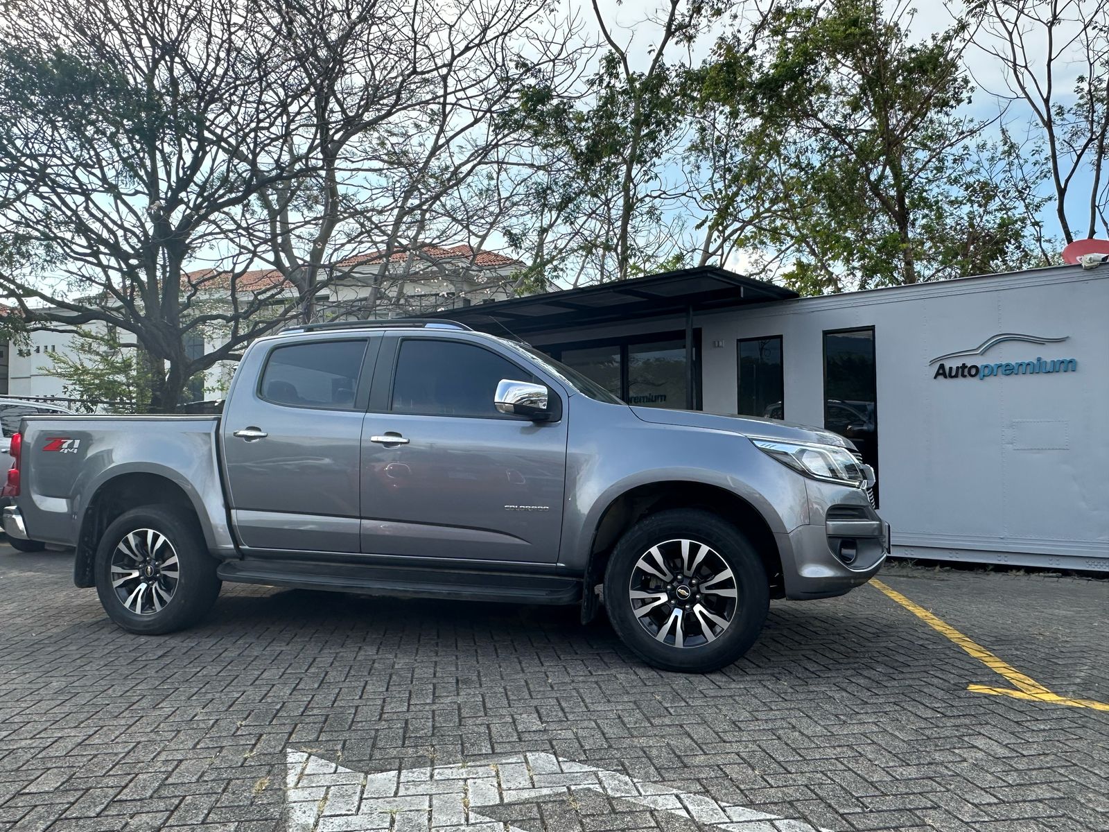 CHEVROLET COLORADO LTZ