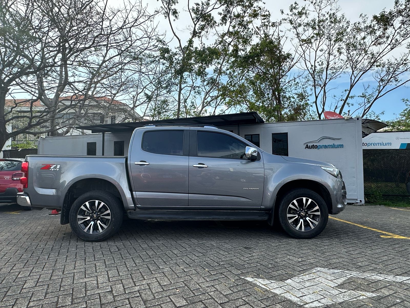 CHEVROLET COLORADO LTZ