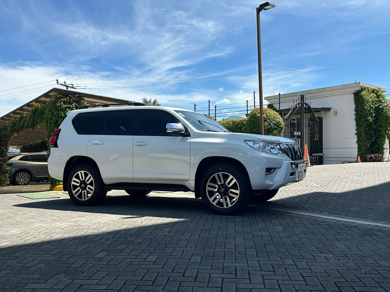 LAND CRUISER PRADO TX-L