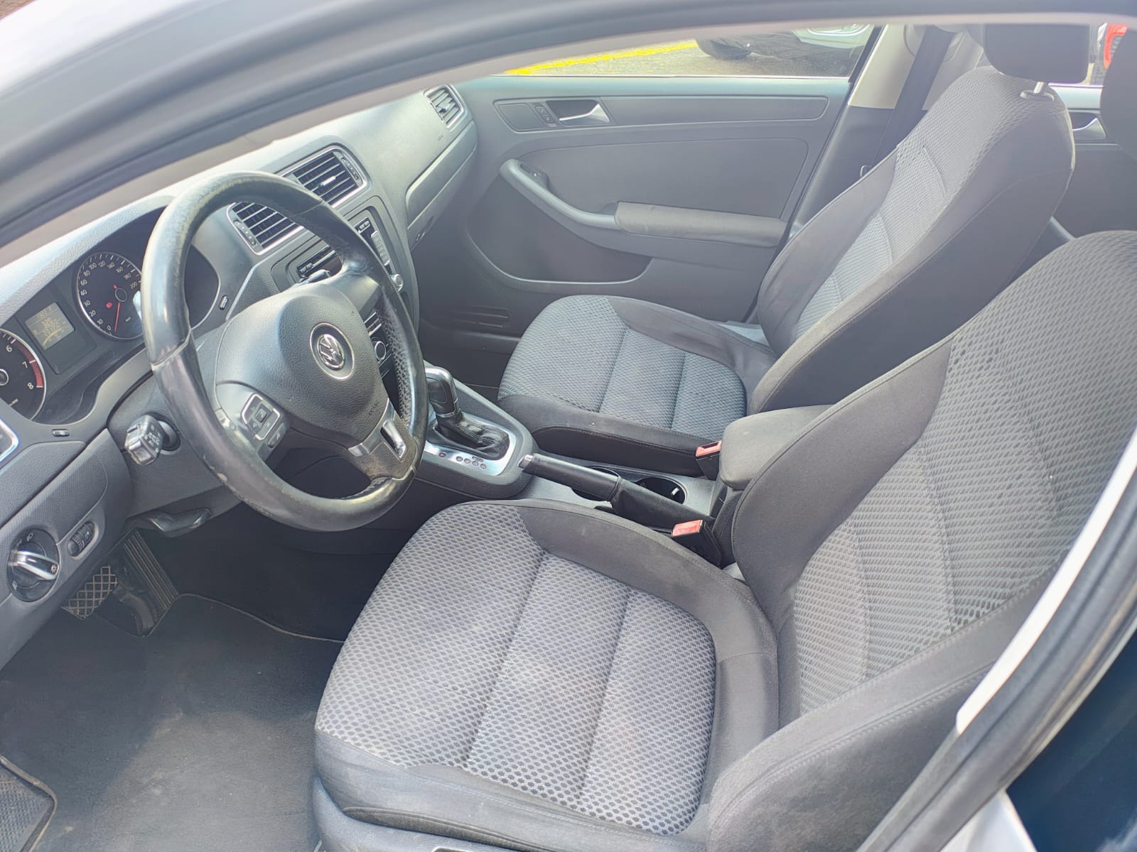WOLKSWAGEN JETTA MK6