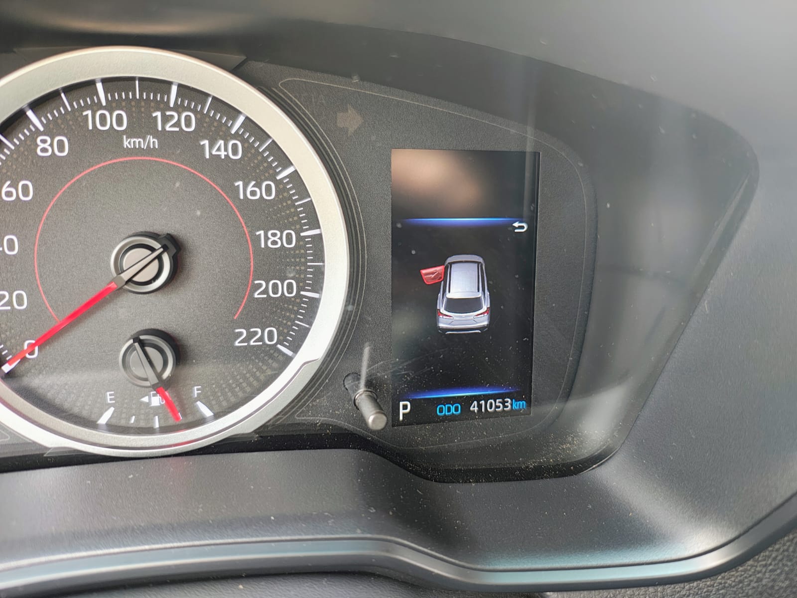 TOYOTA CROSS